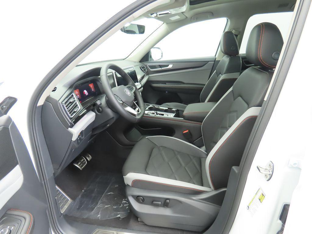 new 2026 Volkswagen Atlas car, priced at $48,808