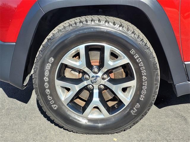 used 2016 Jeep Cherokee car, priced at $15,510