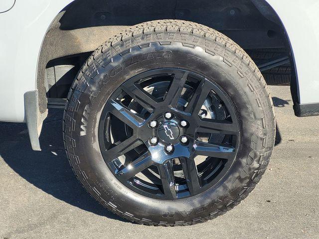 used 2025 Chevrolet Silverado 1500 car, priced at $41,880