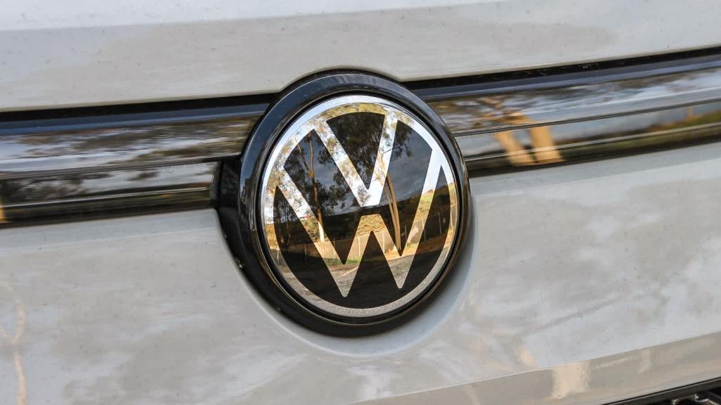 new 2026 Volkswagen Tiguan car, priced at $38,607