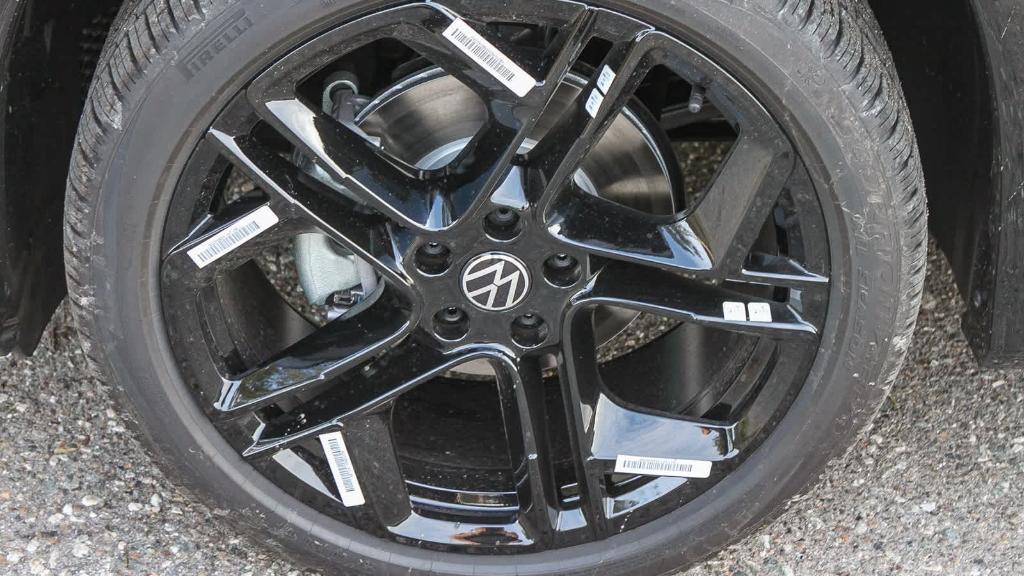 new 2026 Volkswagen Tiguan car, priced at $38,607