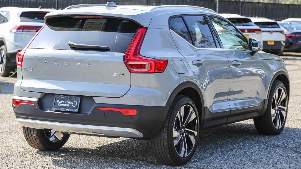 new 2025 Volvo XC40 car, priced at $41,065