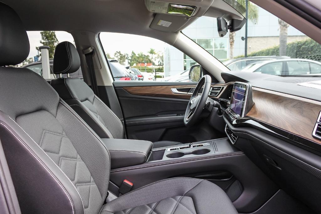 new 2026 Volkswagen Atlas car, priced at $39,289