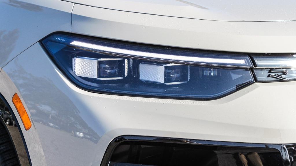 new 2026 Volkswagen Tiguan car, priced at $45,352