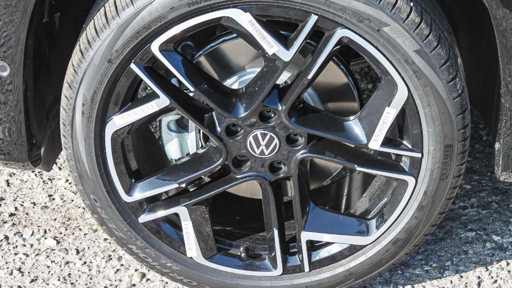 new 2026 Volkswagen Tiguan car, priced at $45,352