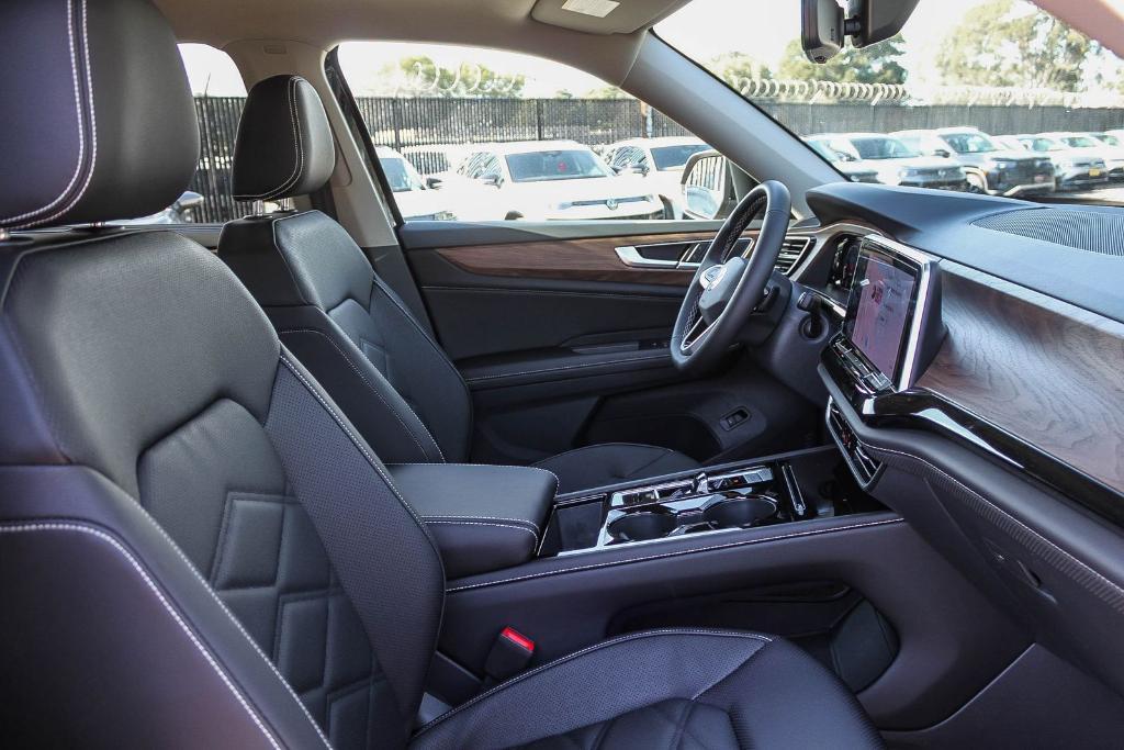 new 2026 Volkswagen Atlas car, priced at $47,773