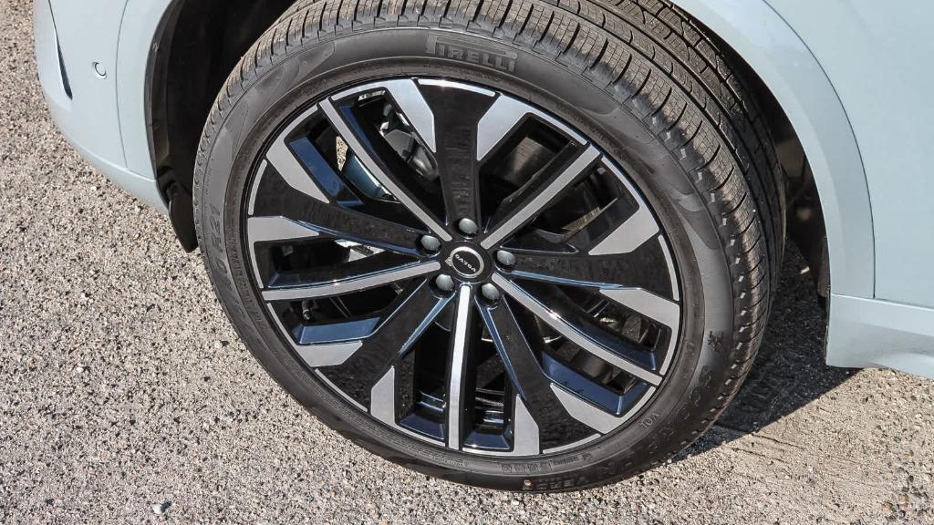 new 2026 Volvo XC90 car, priced at $65,235