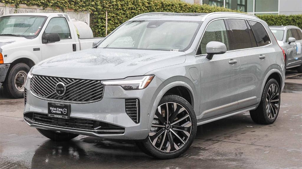 new 2026 Volvo XC90 Plug-In Hybrid car, priced at $83,625