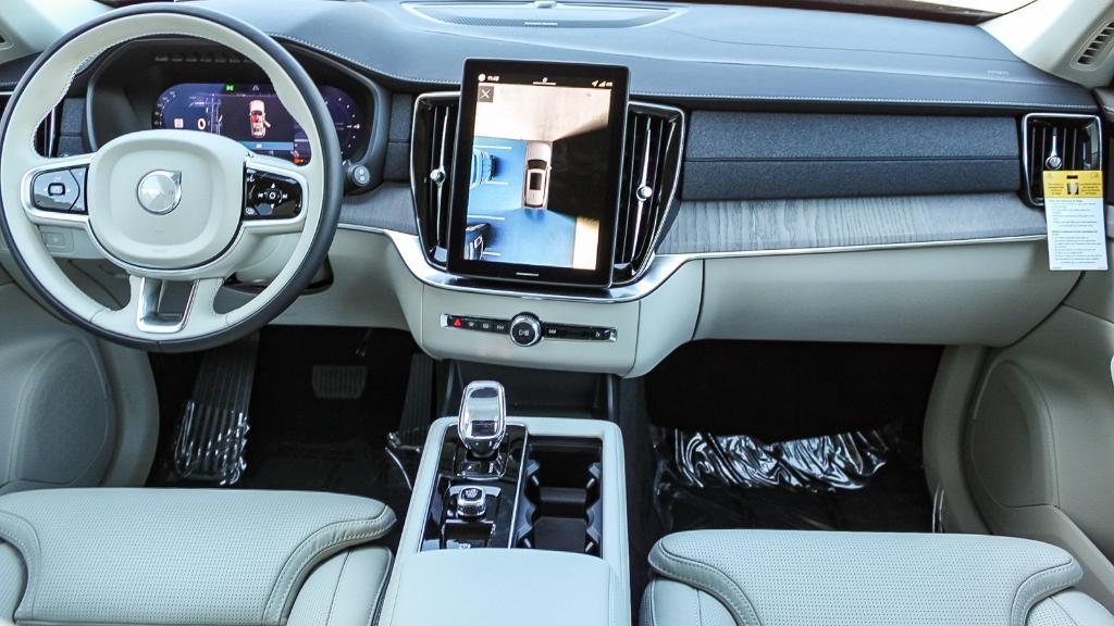 new 2026 Volvo XC90 Plug-In Hybrid car, priced at $83,625