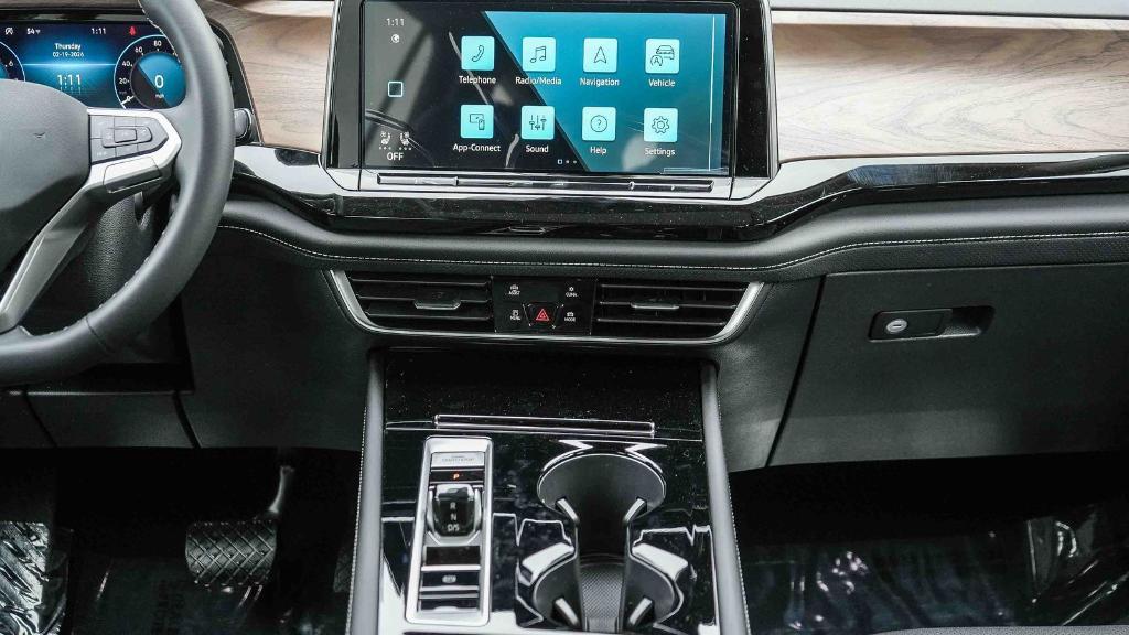 new 2026 Volkswagen Atlas car, priced at $41,438