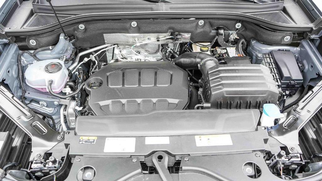 new 2026 Volkswagen Atlas car, priced at $41,438