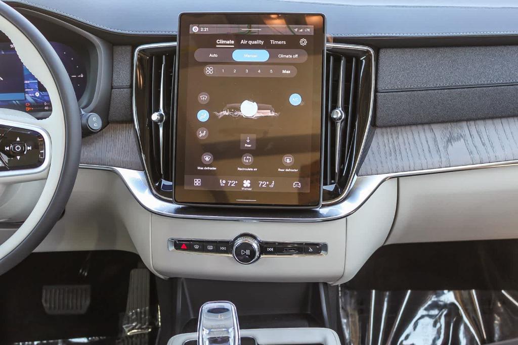 new 2026 Volvo XC90 Plug-In Hybrid car, priced at $82,022