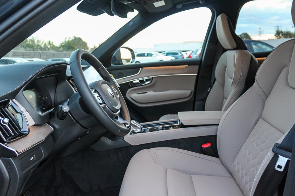 new 2026 Volvo XC90 car, priced at $65,430