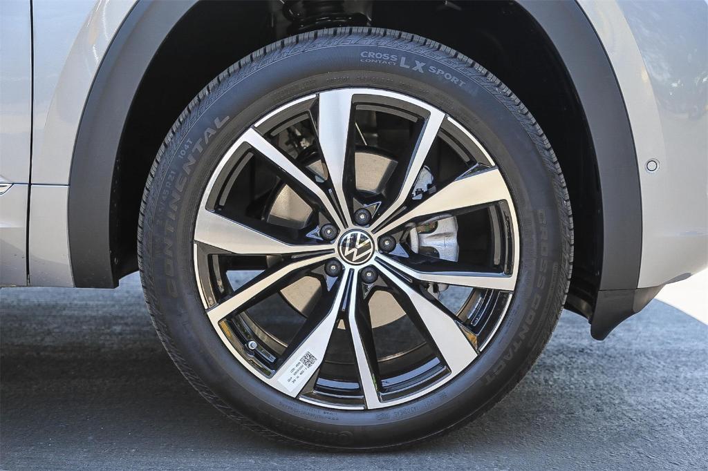 new 2025 Volkswagen Atlas Cross Sport car, priced at $49,496