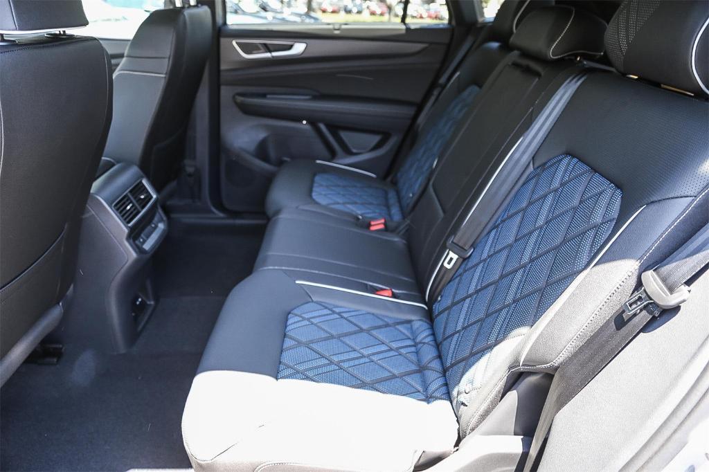 new 2025 Volkswagen Atlas Cross Sport car, priced at $49,496