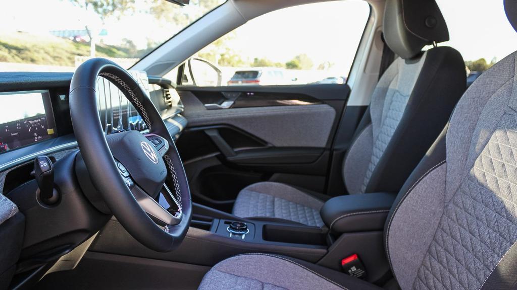 new 2026 Volkswagen Tiguan car, priced at $32,286