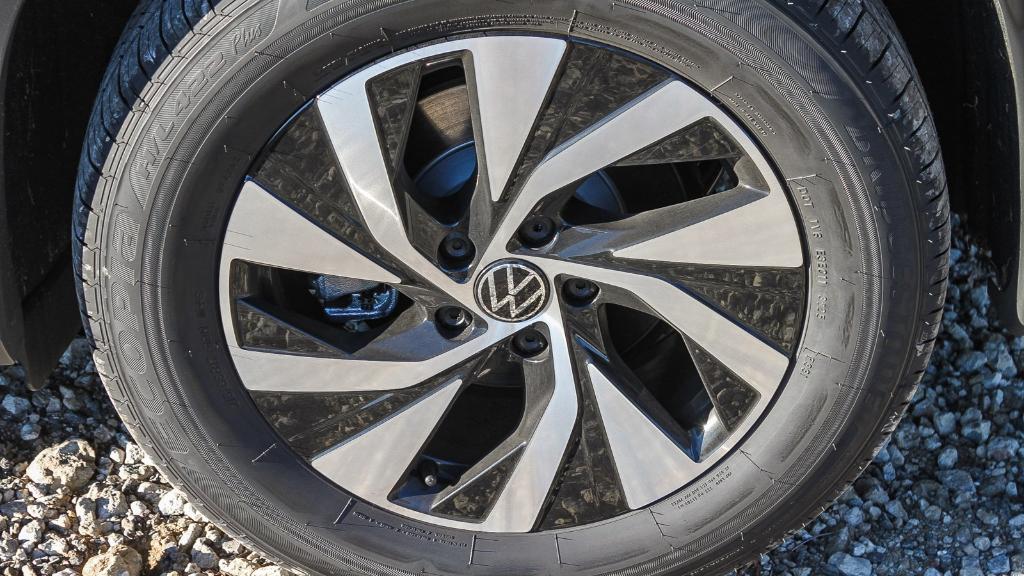 new 2026 Volkswagen Tiguan car, priced at $32,286
