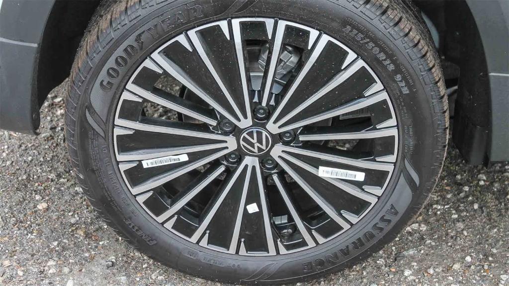 new 2026 Volkswagen Taos car, priced at $33,345