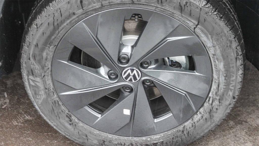 new 2026 Volkswagen Taos car, priced at $28,076