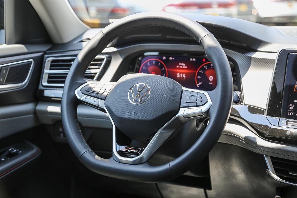 new 2025 Volkswagen Atlas car, priced at $41,504