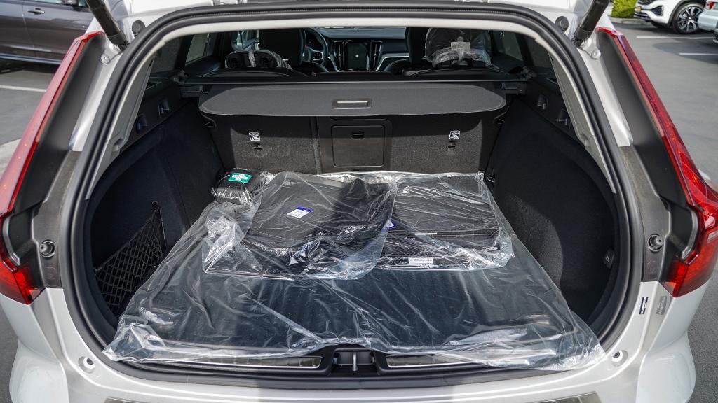 new 2025 Volvo V60 Cross Country car, priced at $56,525