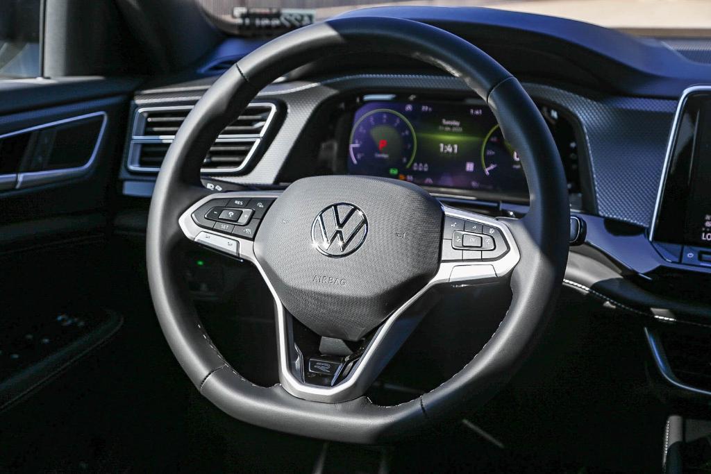 new 2026 Volkswagen Atlas Cross Sport car, priced at $51,364