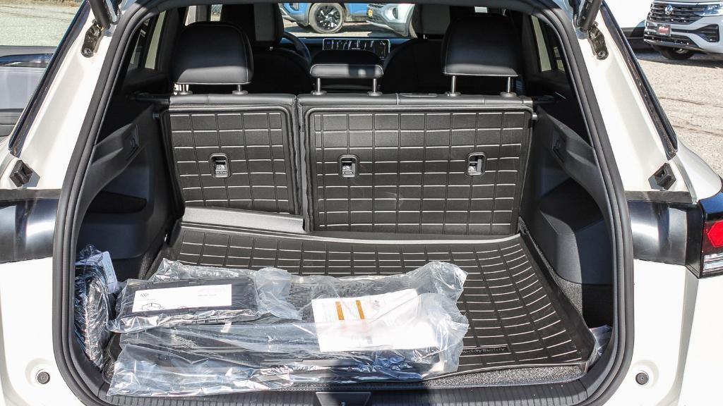 new 2026 Volkswagen Tiguan car, priced at $38,607