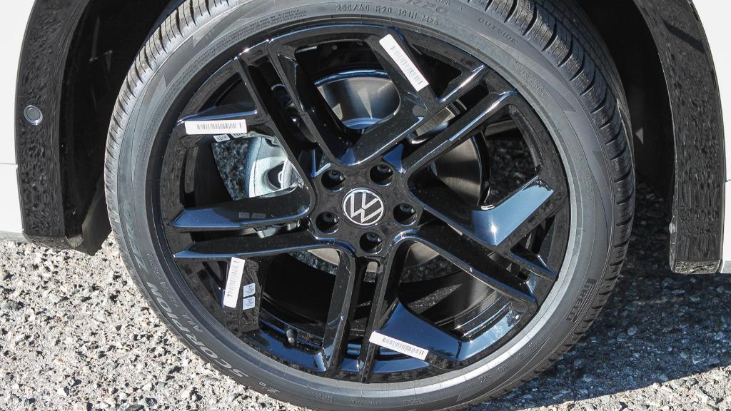 new 2026 Volkswagen Tiguan car, priced at $38,607