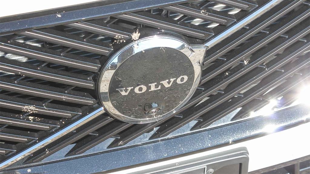 new 2026 Volvo XC60 car, priced at $56,015