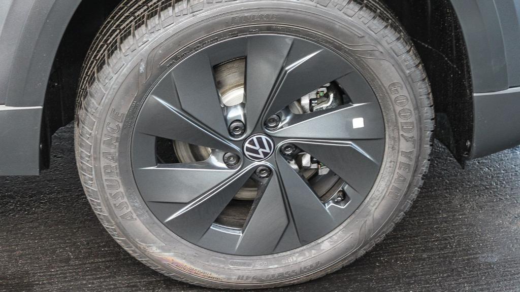 new 2026 Volkswagen Taos car, priced at $28,076