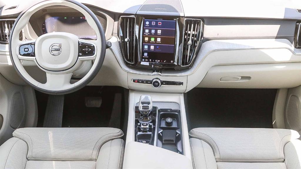 new 2025 Volvo XC60 car, priced at $47,660