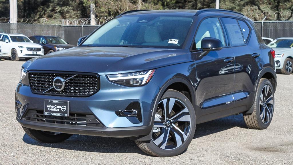 new 2026 Volvo XC40 car, priced at $45,575