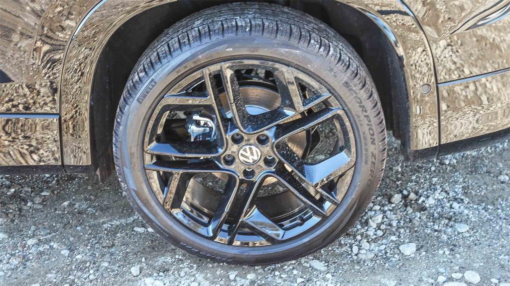 new 2026 Volkswagen Tiguan car, priced at $38,607