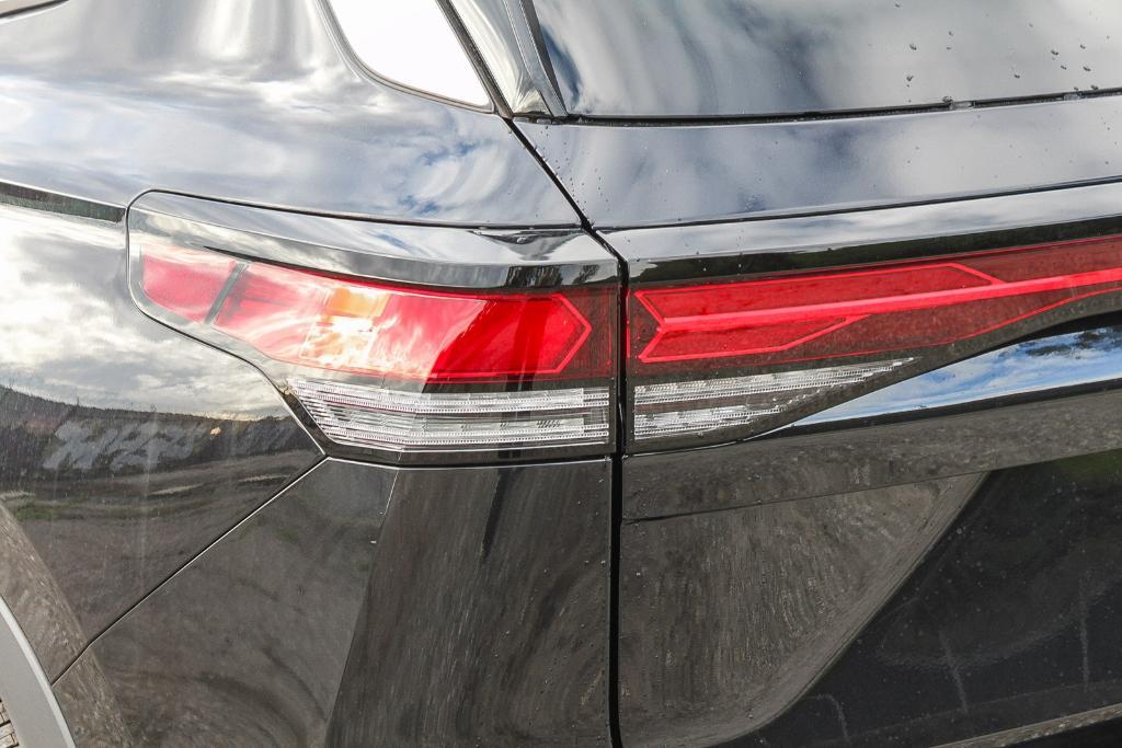 new 2026 Volkswagen Tiguan car, priced at $35,992