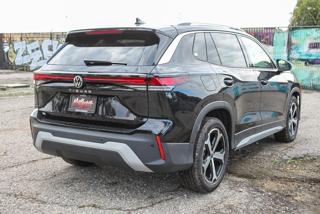 new 2026 Volkswagen Tiguan car, priced at $35,992