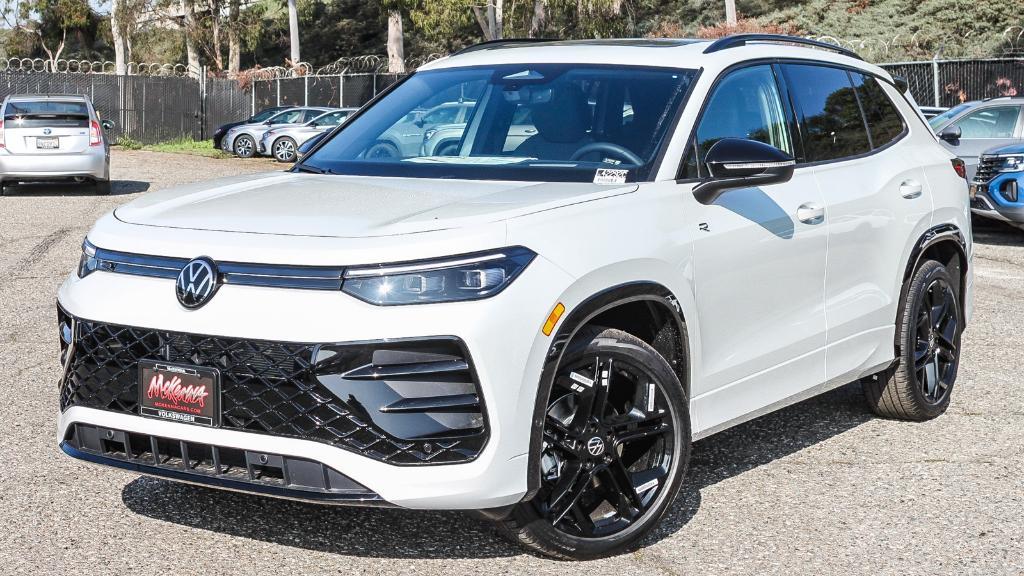 new 2026 Volkswagen Tiguan car, priced at $39,062