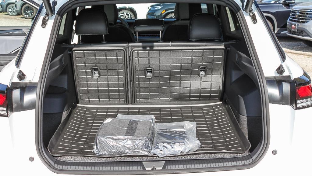 new 2026 Volkswagen Tiguan car, priced at $39,062