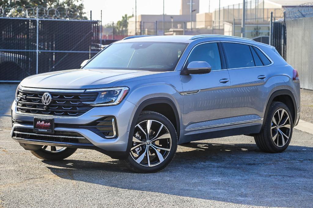 new 2026 Volkswagen Atlas Cross Sport car, priced at $52,900