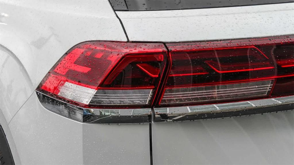 new 2026 Volkswagen Atlas Cross Sport car, priced at $38,035