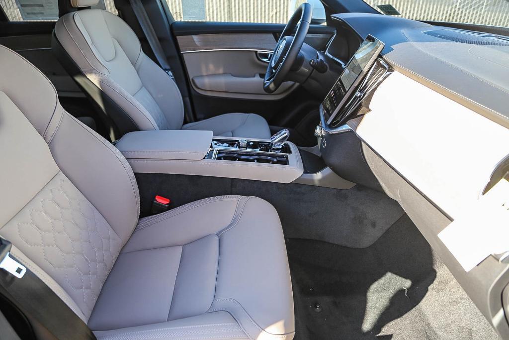 new 2026 Volvo XC90 Plug-In Hybrid car, priced at $79,875