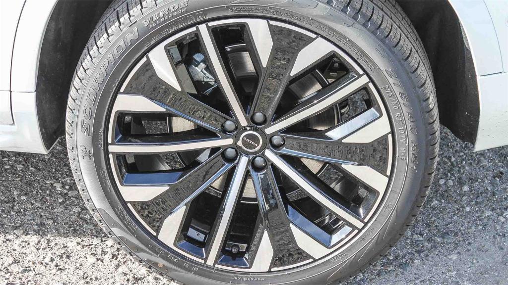 new 2026 Volvo XC90 Plug-In Hybrid car, priced at $79,875