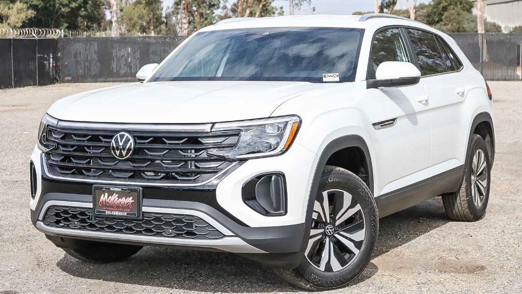 new 2026 Volkswagen Atlas Cross Sport car, priced at $40,231