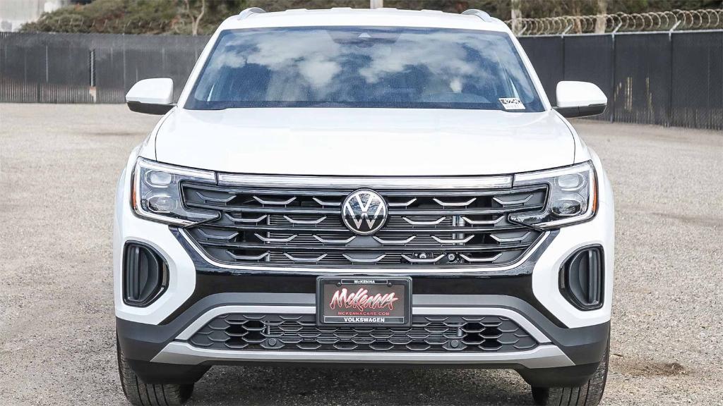 new 2026 Volkswagen Atlas Cross Sport car, priced at $40,231