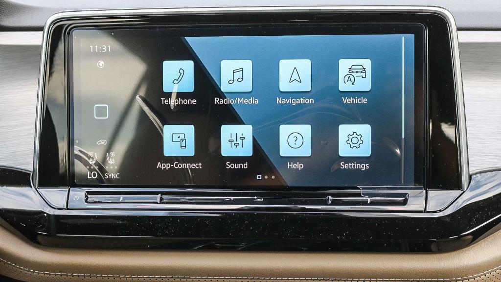 new 2026 Volkswagen Atlas Cross Sport car, priced at $40,231