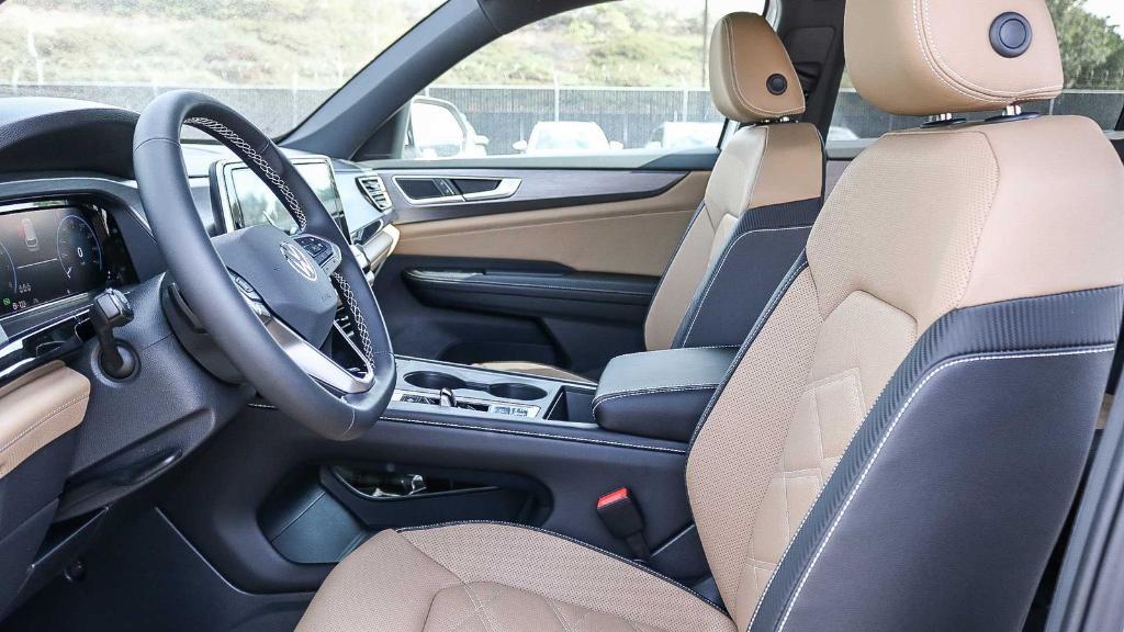 new 2026 Volkswagen Atlas Cross Sport car, priced at $40,231