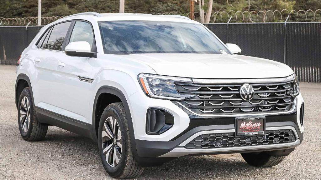 new 2026 Volkswagen Atlas Cross Sport car, priced at $40,231