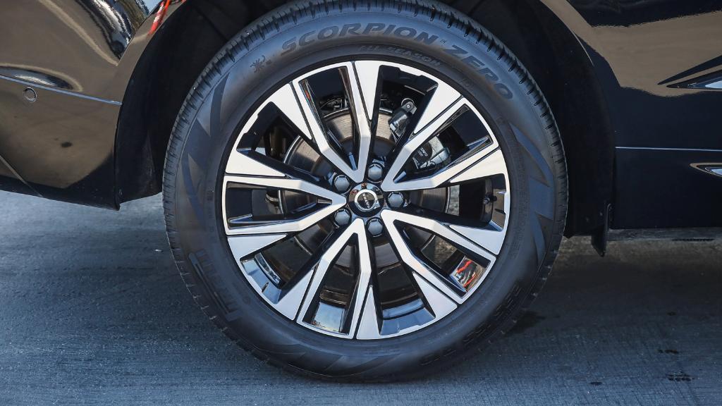 used 2025 Volvo XC60 car, priced at $37,060