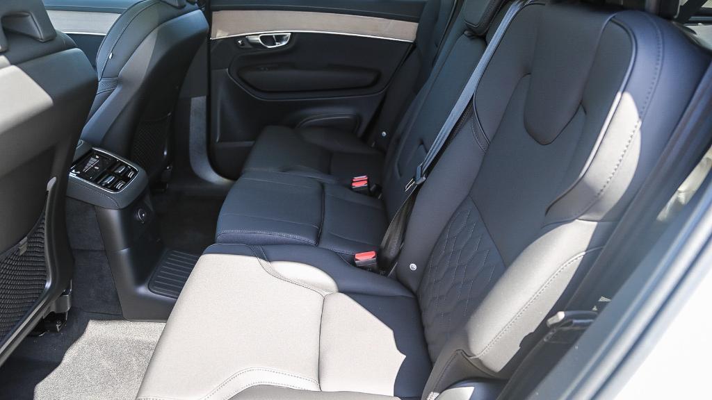 new 2025 Volvo XC90 Plug-In Hybrid car, priced at $69,805