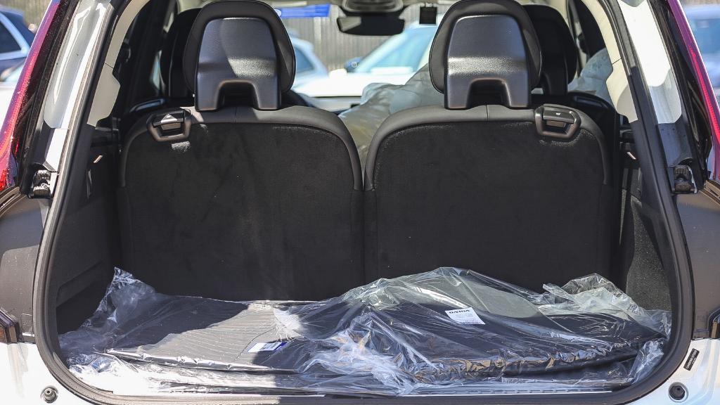 new 2025 Volvo XC90 Plug-In Hybrid car, priced at $69,805