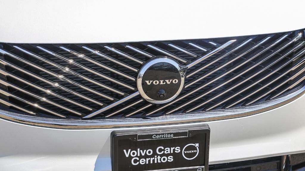 new 2025 Volvo XC90 Plug-In Hybrid car, priced at $69,805